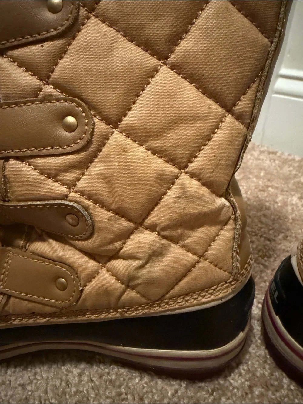 Sorel Tan Quilted Winter Boot with Pink Laces and Black Lower